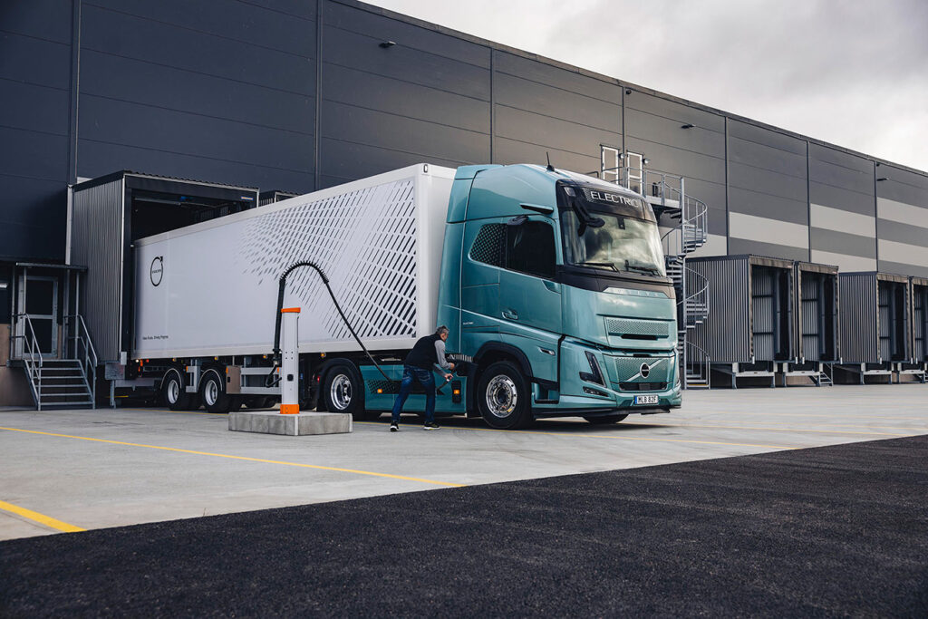 De Volvo FH Aero: een nieuwe benchmark voorenergiezuinige zware trucks